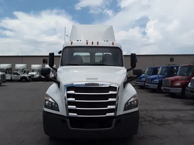 2018 FREIGHTLINER NEW CASCADIA PX12664