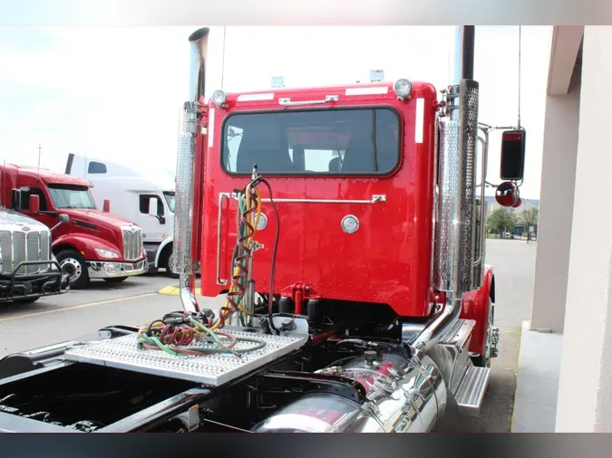 2023 Peterbilt 3897a8bd0539f8b024f9ea5aa8f612f95ec