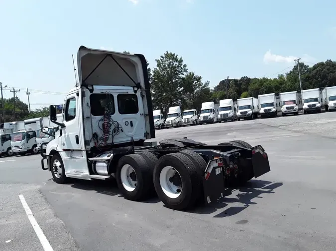 2021 FREIGHTLINER/MERCEDES NEW CASCADIA PX126647a8f7f36901ee35ca46241c745af5e92
