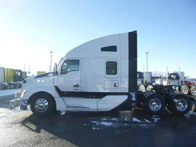 2022 Kenworth T680
