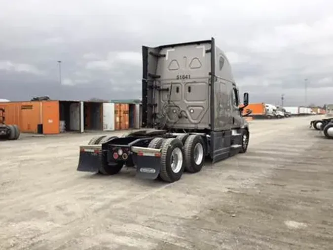 2021 Freightliner Cascadia