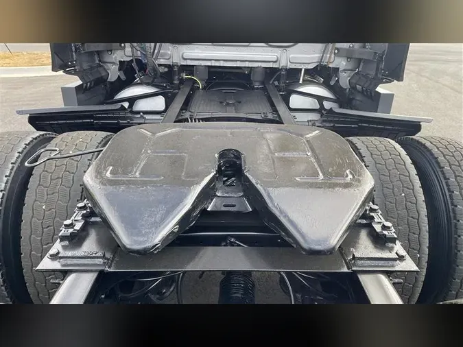 2021 FREIGHTLINER CA126