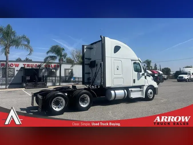 2019 FREIGHTLINER CA126