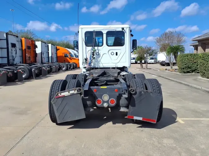 2019 FREIGHTLINER/MERCEDES CASCADIA 125