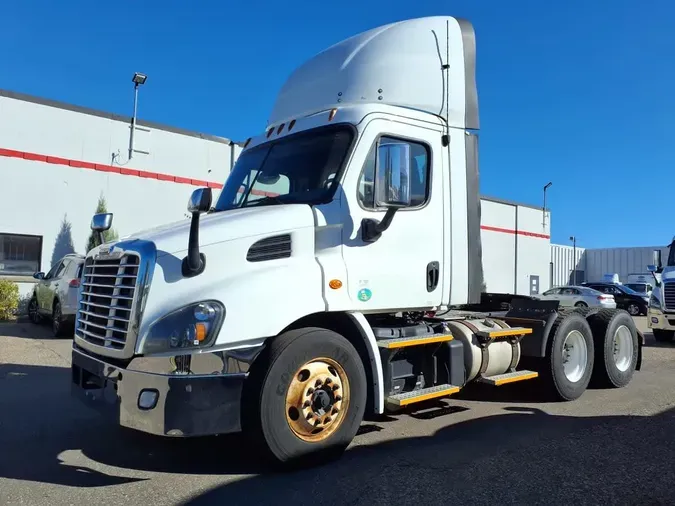 2017 FREIGHTLINER/MERCEDES CASCADIA 1137a9ad71439d4c81de2dda81b1bfe992a