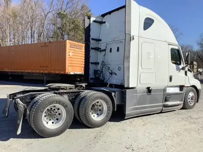 2021 Freightliner Cascadia