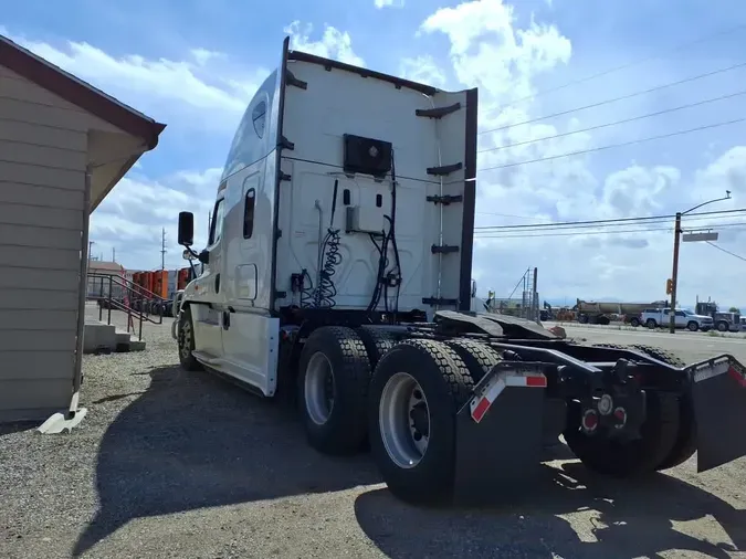 2019 FREIGHTLINER/MERCEDES CASCADIA 125