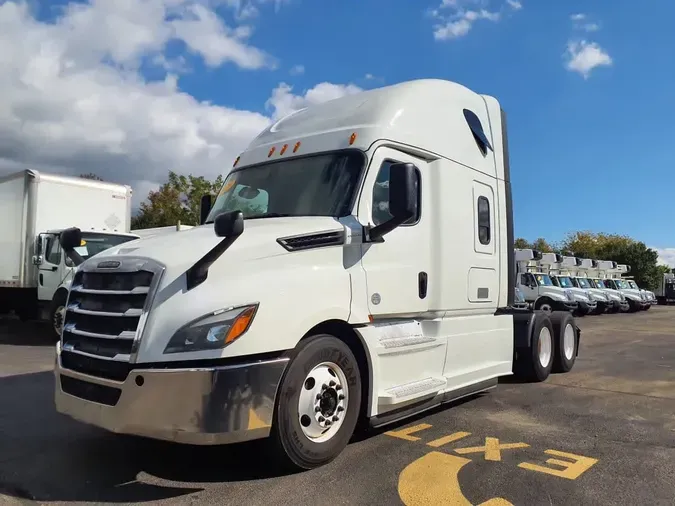 2020 FREIGHTLINER/MERCEDES NEW CASCADIA PX126647a9f56e3bb01be33f3bbbeba15783534