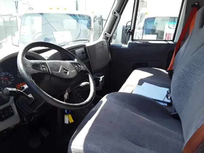 2019 NAVISTAR INTERNATIONAL 4300
