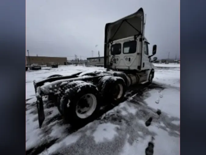 2020 FREIGHTLINER/MERCEDES NEW CASCADIA PX126647aa0ab9686476277dd1e9cb87492e763