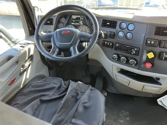 2020 PETERBILT 579