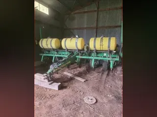 2003 John Deere 1750