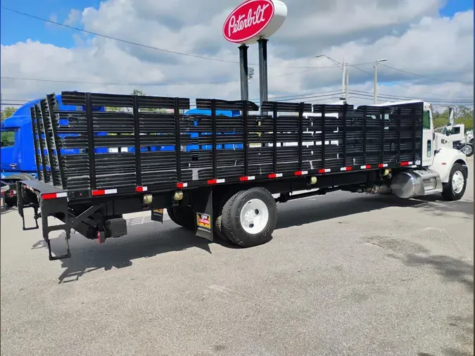 2019 Peterbilt 330