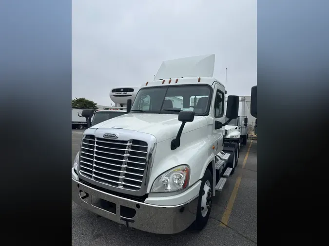 2018 FREIGHTLINER/MERCEDES CASCADIA 1257aa71e1fec947b4f321af3da43c57d96