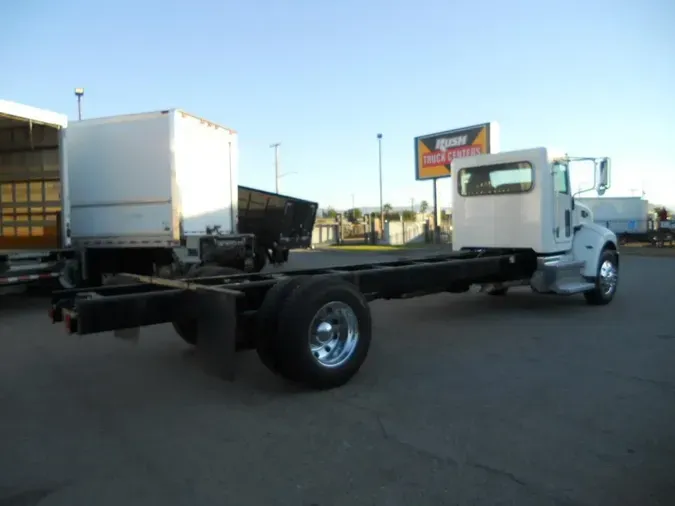 2019 Peterbilt 337