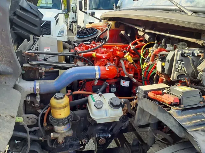2019 FREIGHTLINER/MERCEDES M2 106