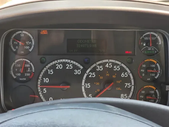 2019 FREIGHTLINER/MERCEDES M2 106