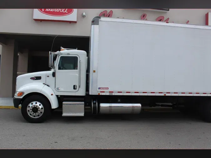 2020 Peterbilt 337