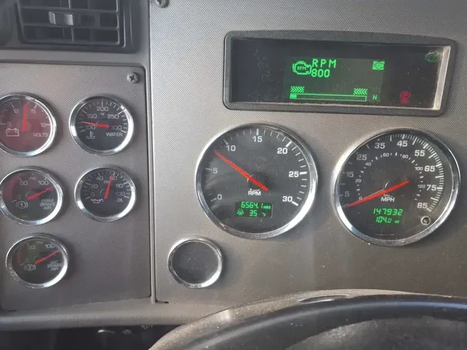 2019 KENWORTH TRUCKS T3707aab4cf62d4dcc6785c5829c3192936a