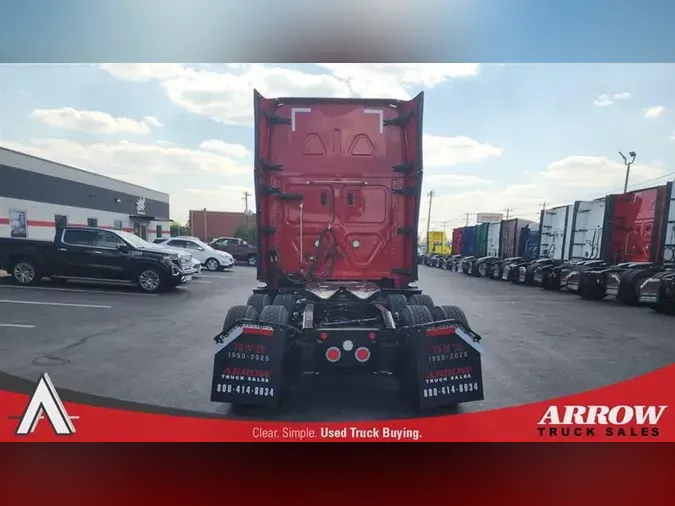 2022 FREIGHTLINER CA126