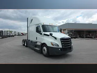 2021 Freightliner Cascadia 126
