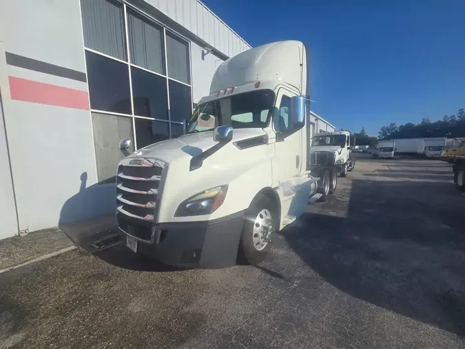 2018 FREIGHTLINER NEW CASCADIA PX12664