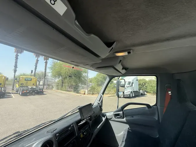2018 Hino 195