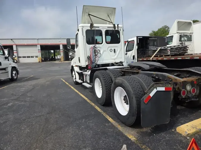 2018 FREIGHTLINER NEW CASCADIA PX12664