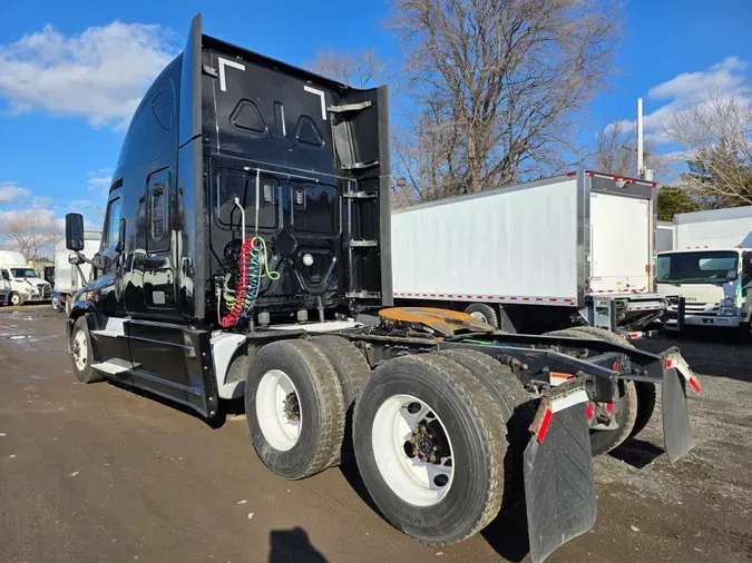 2020 FREIGHTLINER/MERCEDES CASCADIA 125