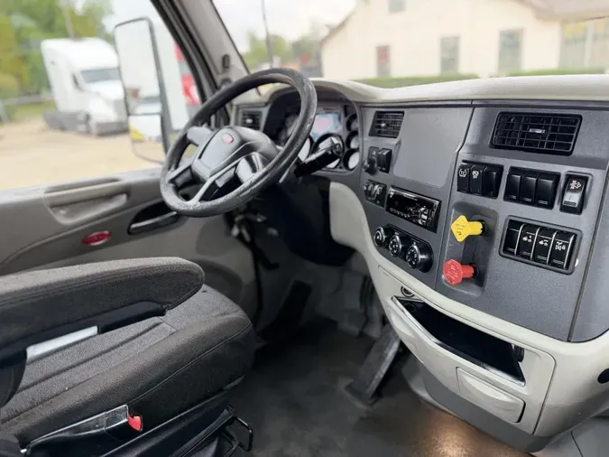 2021 Peterbilt 5797ab7e480e751bf818e19ac3fc75a60f1