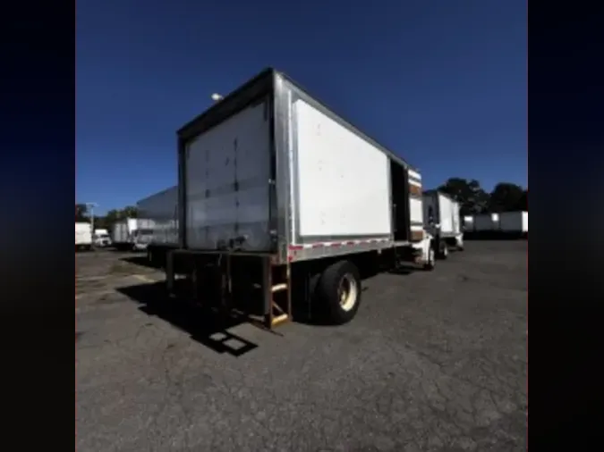 2019 FREIGHTLINER M2 106
