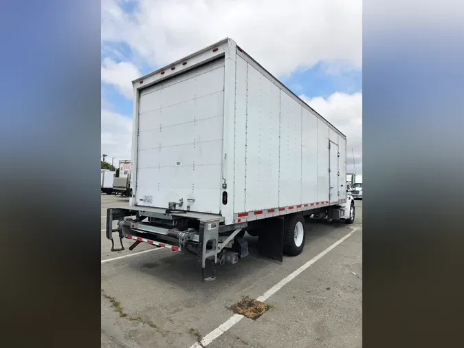 2019 FREIGHTLINER/MERCEDES M2 106