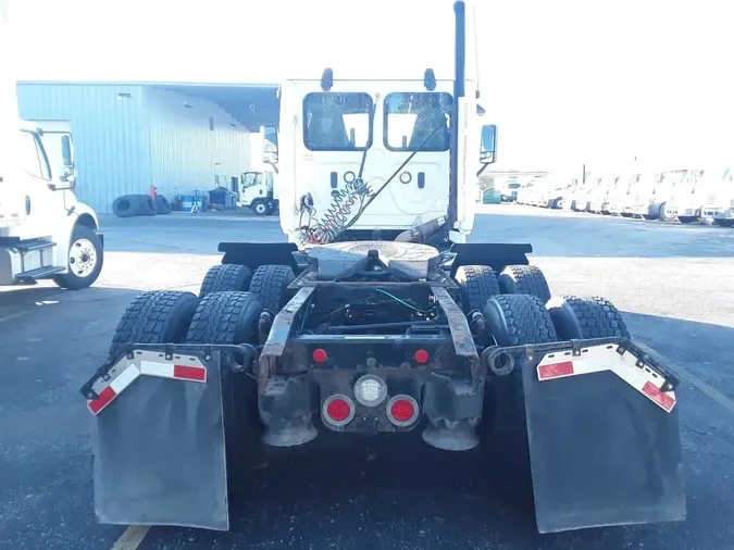 2019 FREIGHTLINER/MERCEDES CASCADIA 113