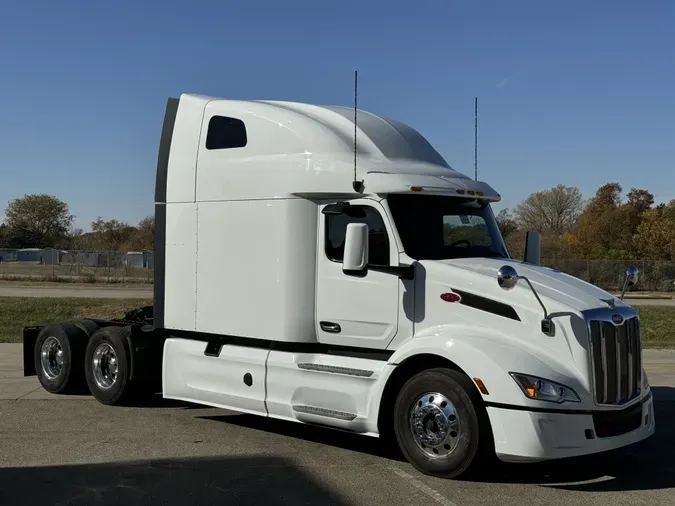 2022 PETERBILT 579