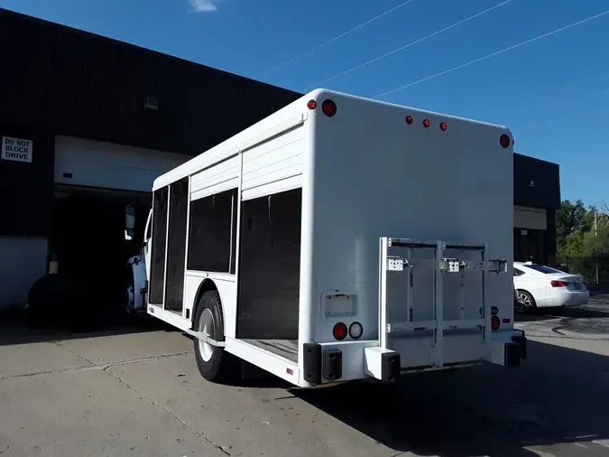 2020 FREIGHTLINER/MERCEDES M2 106