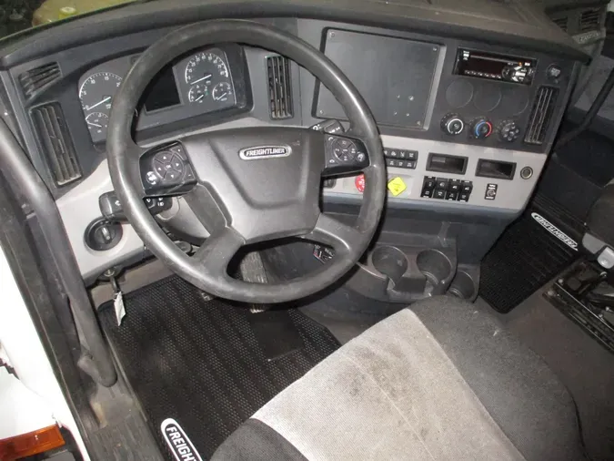 2019 FREIGHTLINER/MERCEDES CASCADIA