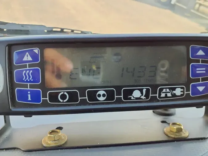 2018 ISUZU NPR