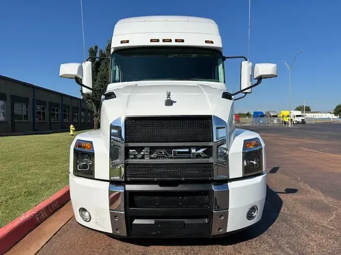 2023 MACK ANTHEM7abf99507685e0672d040f525b500fc4
