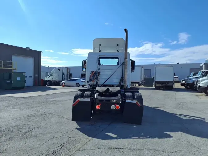 2016 VOLVO VNL42TRACTOR7ac04e402f4f6f75c6bb834e6b220667