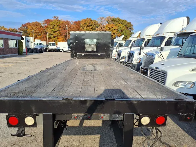 2018 FREIGHTLINER/MERCEDES M2 106