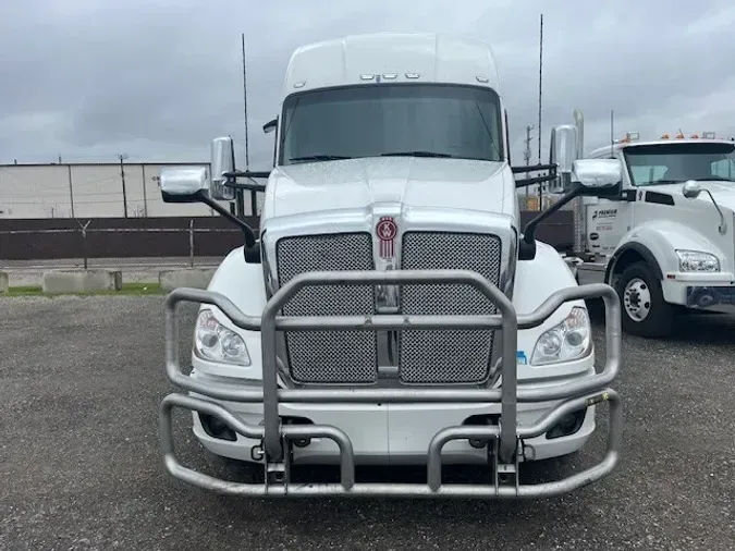 2022 Kenworth T680