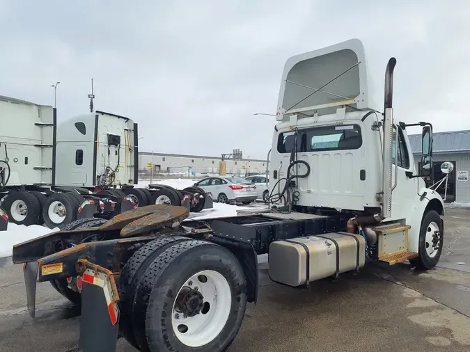2022 FREIGHTLINER/MERCEDES M2 106