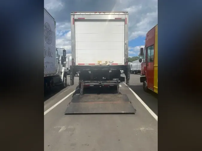 2019 FREIGHTLINER M2 106