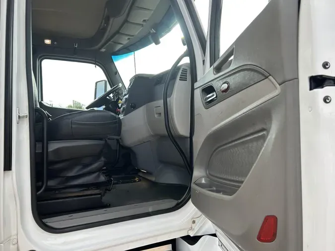 2020 Peterbilt 567