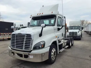 2018 FREIGHTLINER/MERCEDES CASCADIA 125