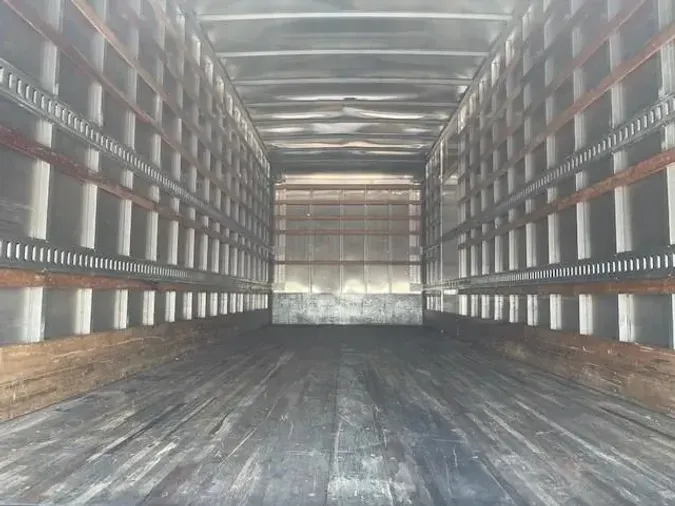 2020 Peterbilt 337
