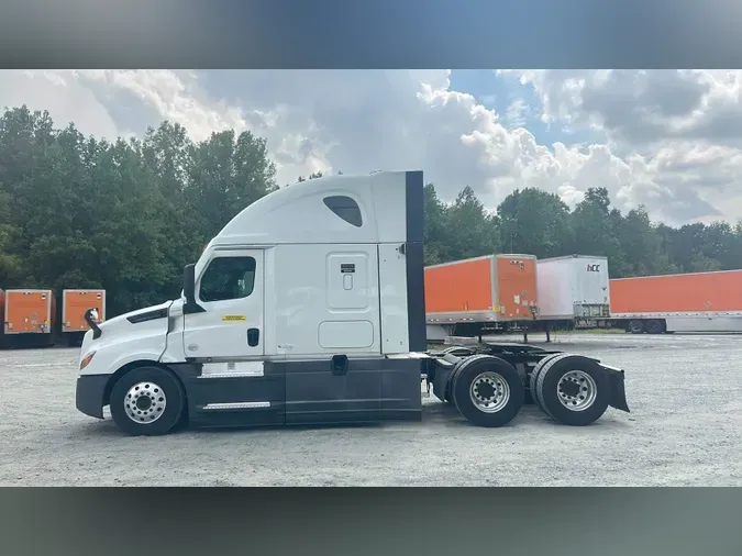 2023 Freightliner Cascadia 1267ad2bccf12a6b9e13b4f2612e0817407