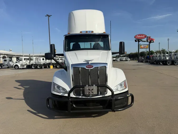 2023 Peterbilt 579