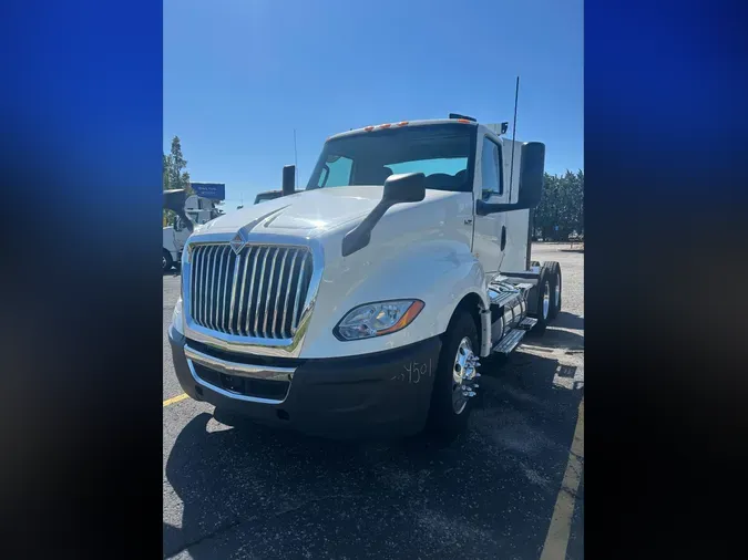 2020 International LT625