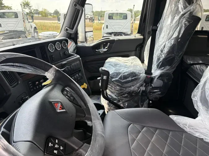 2027 International HX520 SLEEPER